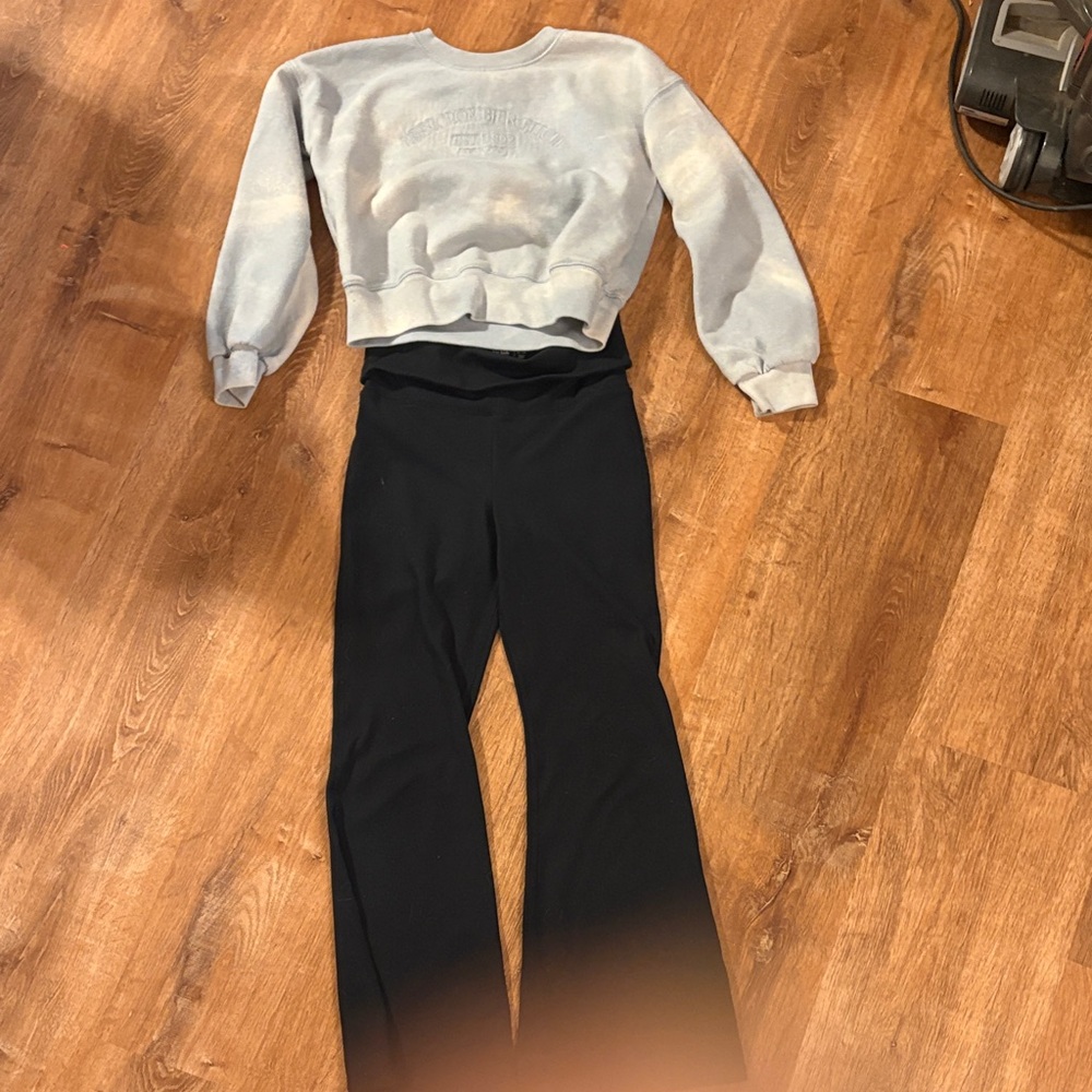 Abercrombie Kids 9/10 Crop Tie-Dye Crew Sweashirt Foldover Flare Black Leggings